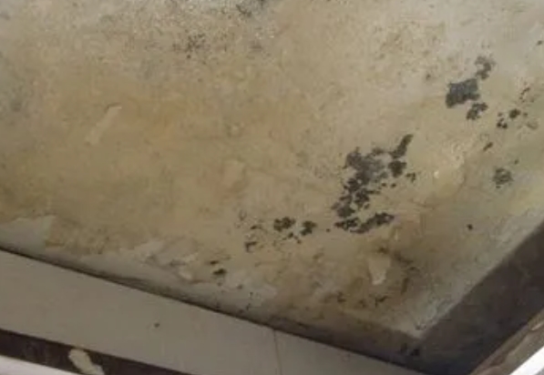 泽州阳台漏水维修公司分享下泽州卫生间渗水维修需要注意哪些问题。
